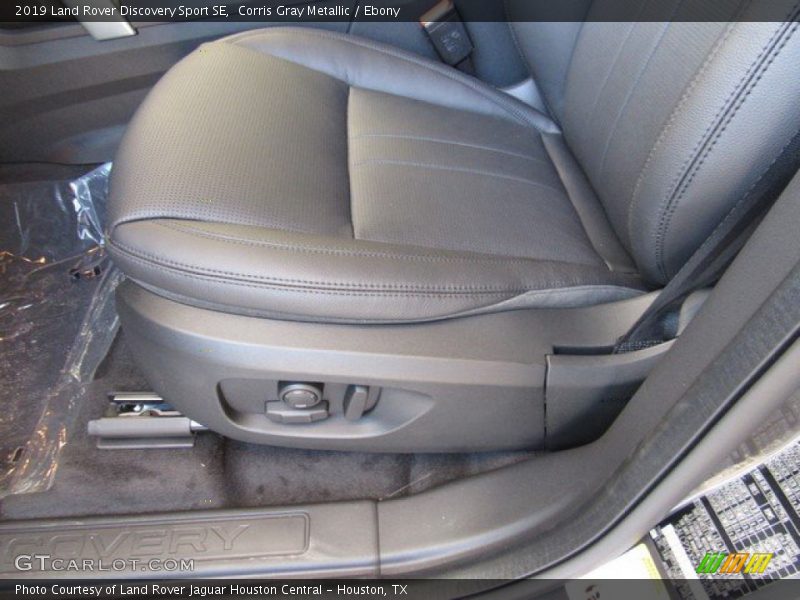 Corris Gray Metallic / Ebony 2019 Land Rover Discovery Sport SE