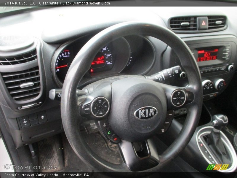 Clear White / Black Diamond Woven Cloth 2014 Kia Soul 1.6
