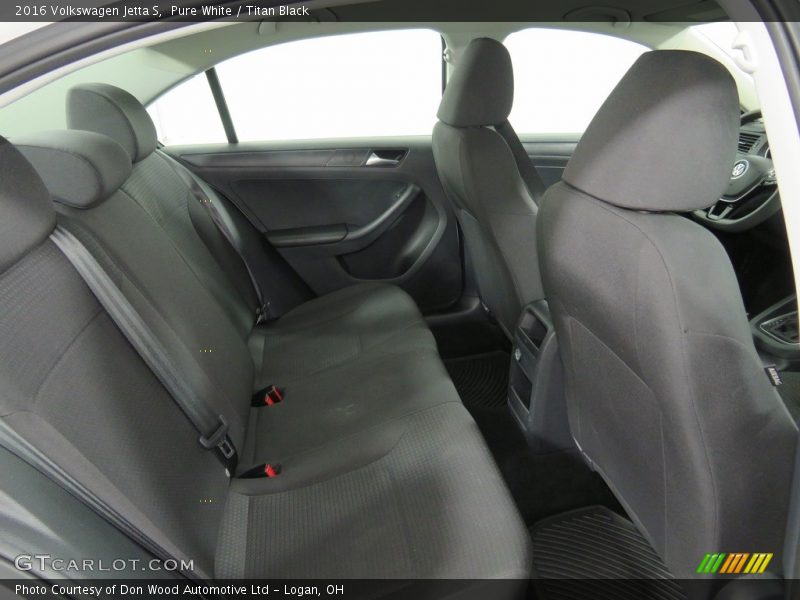 Pure White / Titan Black 2016 Volkswagen Jetta S