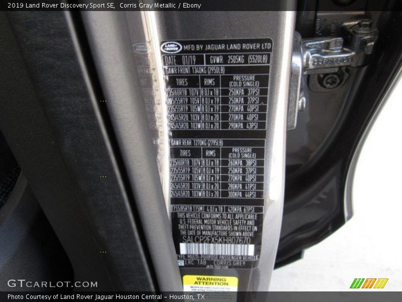 Corris Gray Metallic / Ebony 2019 Land Rover Discovery Sport SE