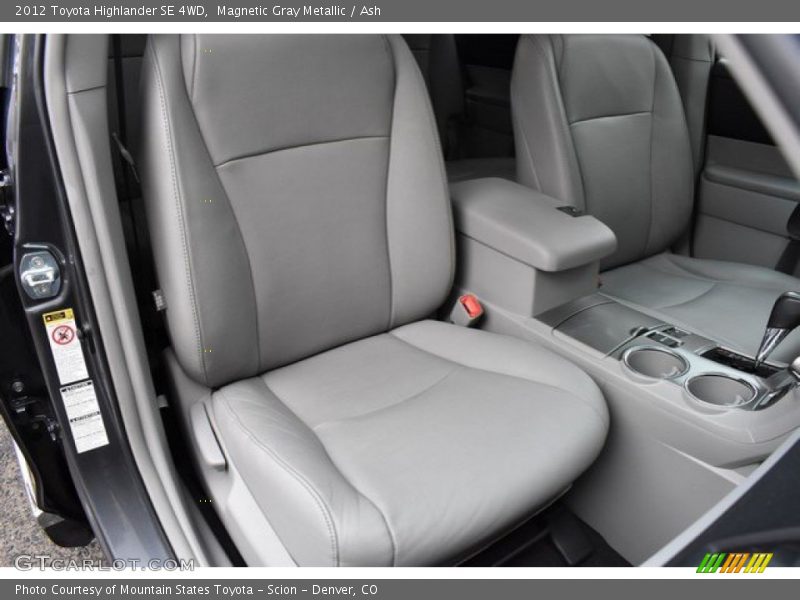 Magnetic Gray Metallic / Ash 2012 Toyota Highlander SE 4WD