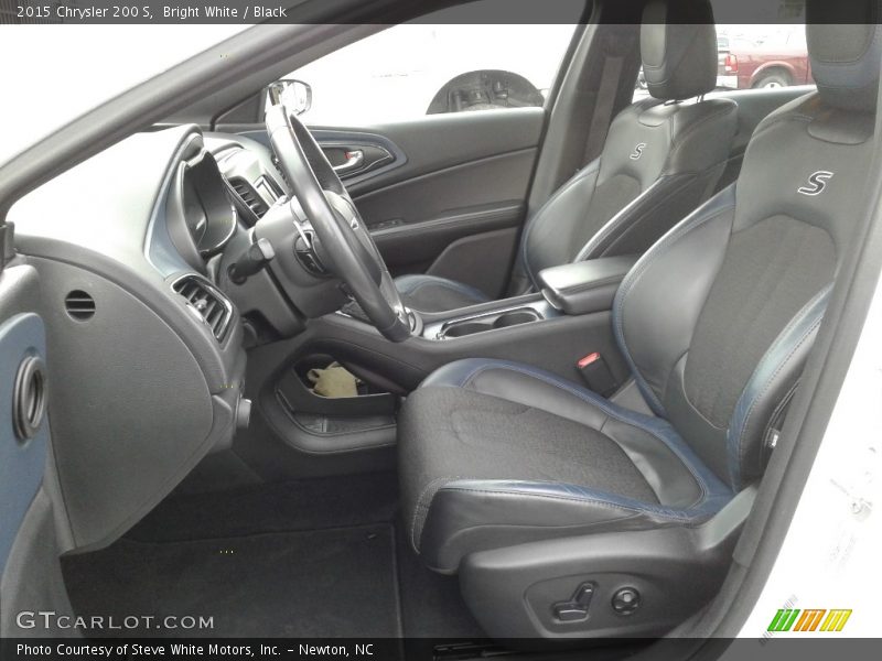 Bright White / Black 2015 Chrysler 200 S