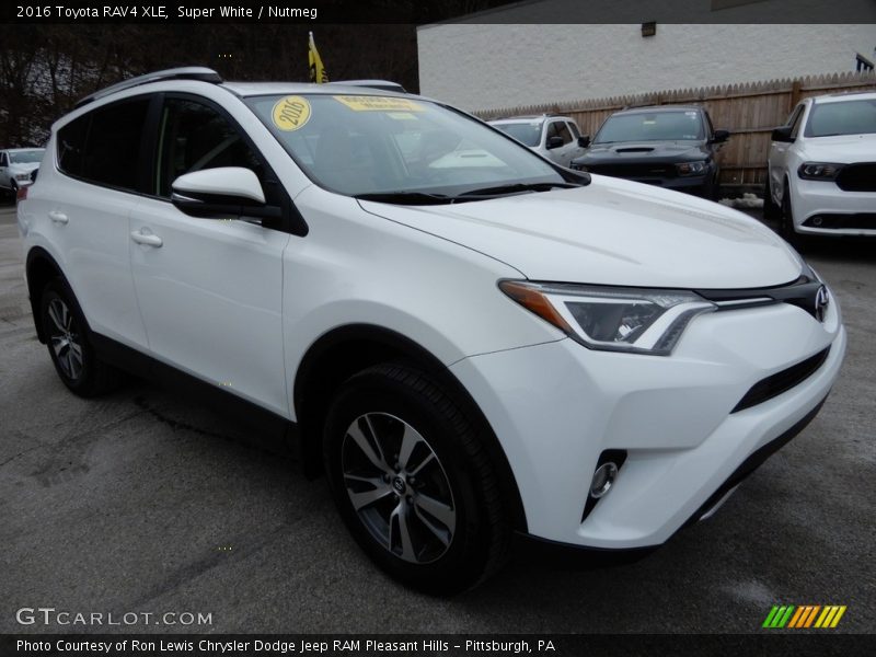 Super White / Nutmeg 2016 Toyota RAV4 XLE