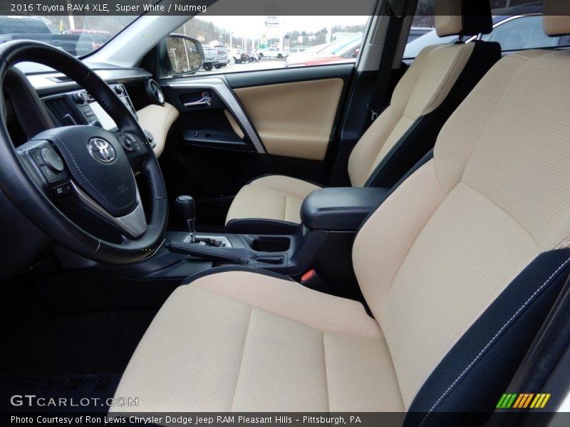 Super White / Nutmeg 2016 Toyota RAV4 XLE