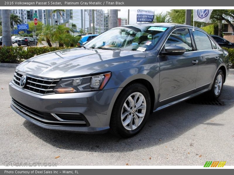 Platinum Gray Metallic / Titan Black 2016 Volkswagen Passat S Sedan