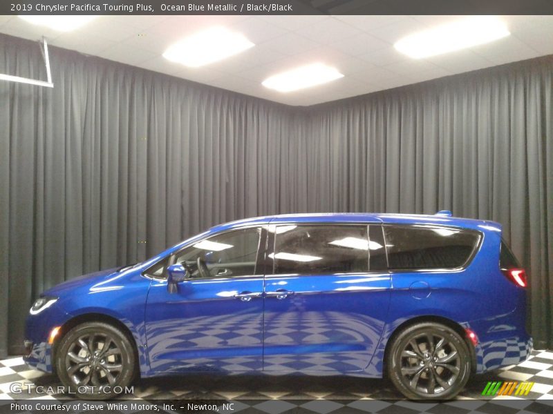 Ocean Blue Metallic / Black/Black 2019 Chrysler Pacifica Touring Plus