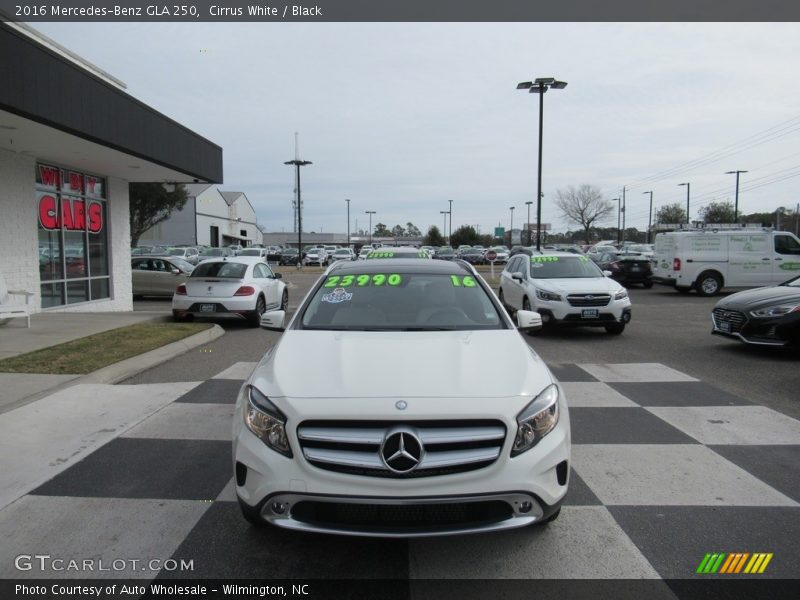Cirrus White / Black 2016 Mercedes-Benz GLA 250