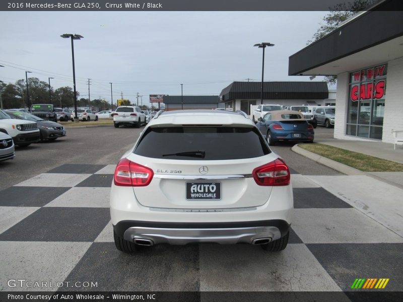 Cirrus White / Black 2016 Mercedes-Benz GLA 250