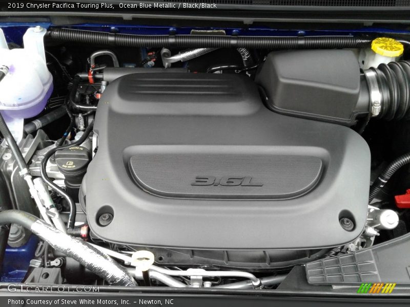 Ocean Blue Metallic / Black/Black 2019 Chrysler Pacifica Touring Plus