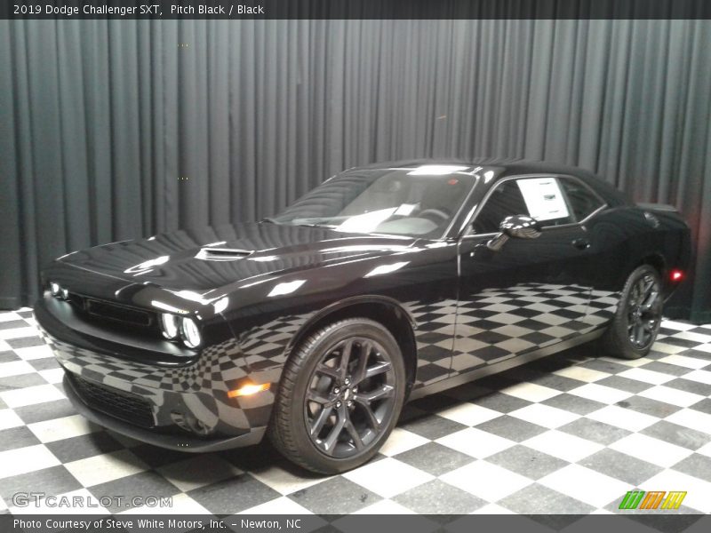 Pitch Black / Black 2019 Dodge Challenger SXT