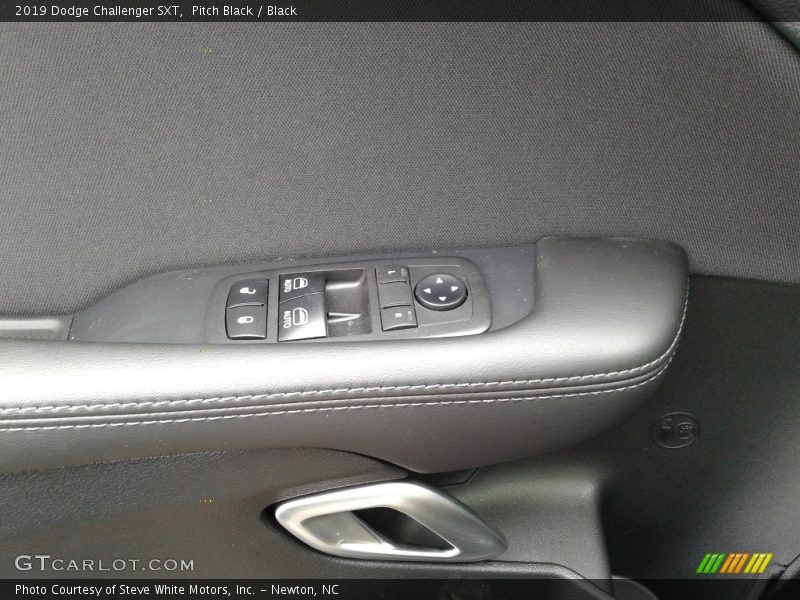 Pitch Black / Black 2019 Dodge Challenger SXT