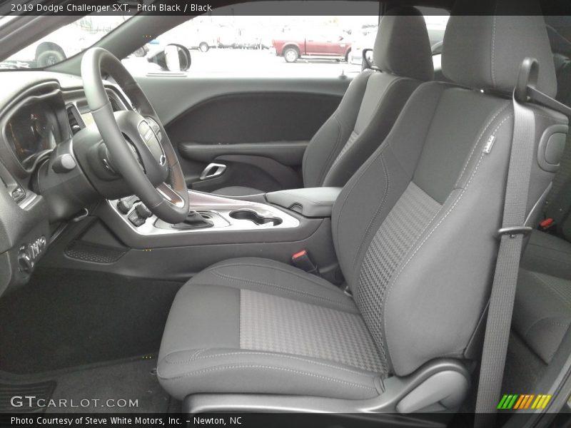 Pitch Black / Black 2019 Dodge Challenger SXT