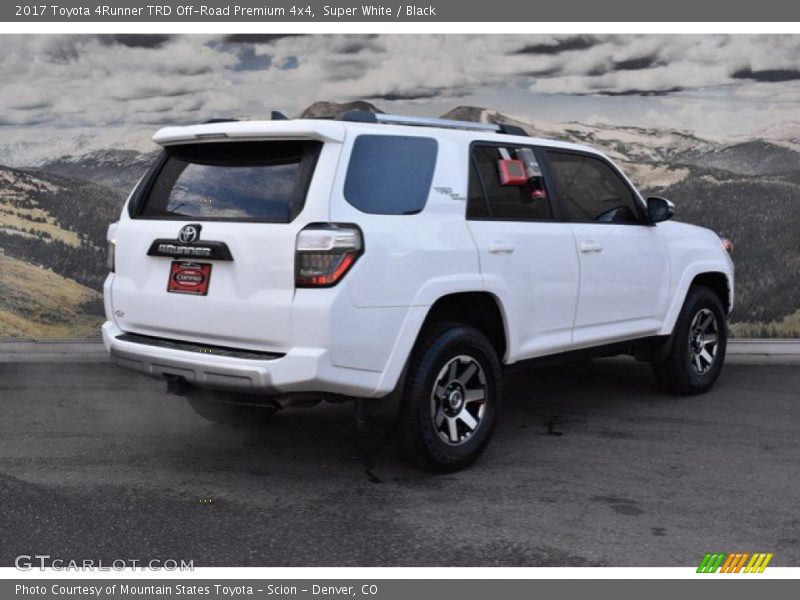 Super White / Black 2017 Toyota 4Runner TRD Off-Road Premium 4x4