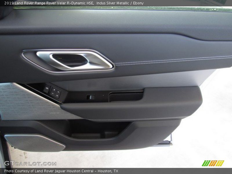 Door Panel of 2019 Range Rover Velar R-Dynamic HSE