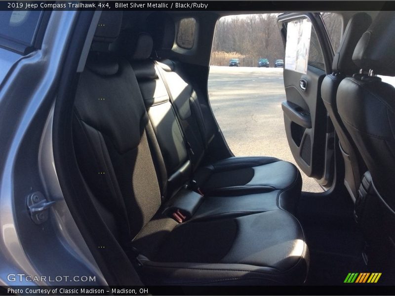 Billet Silver Metallic / Black/Ruby 2019 Jeep Compass Trailhawk 4x4