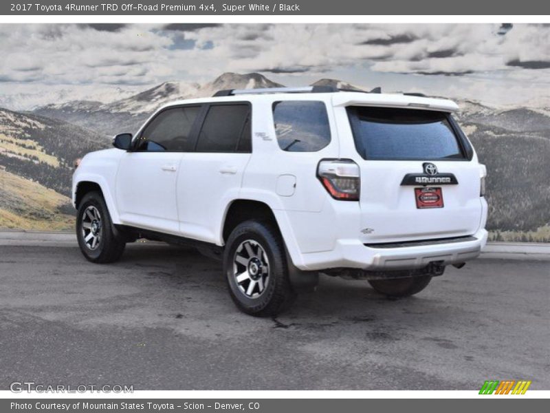 Super White / Black 2017 Toyota 4Runner TRD Off-Road Premium 4x4