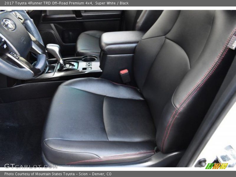 Super White / Black 2017 Toyota 4Runner TRD Off-Road Premium 4x4