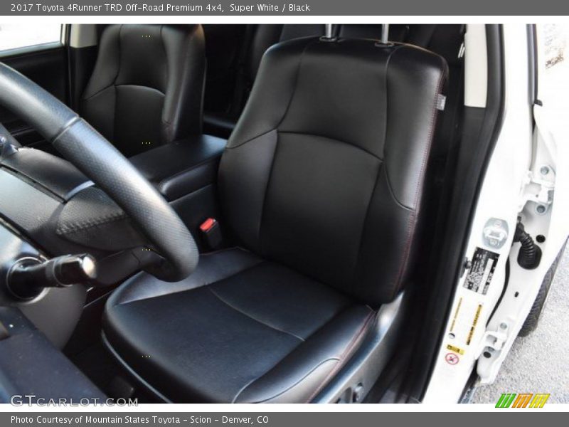 Super White / Black 2017 Toyota 4Runner TRD Off-Road Premium 4x4