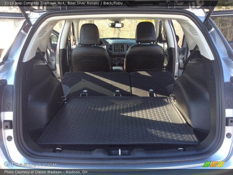 Billet Silver Metallic / Black/Ruby 2019 Jeep Compass Trailhawk 4x4