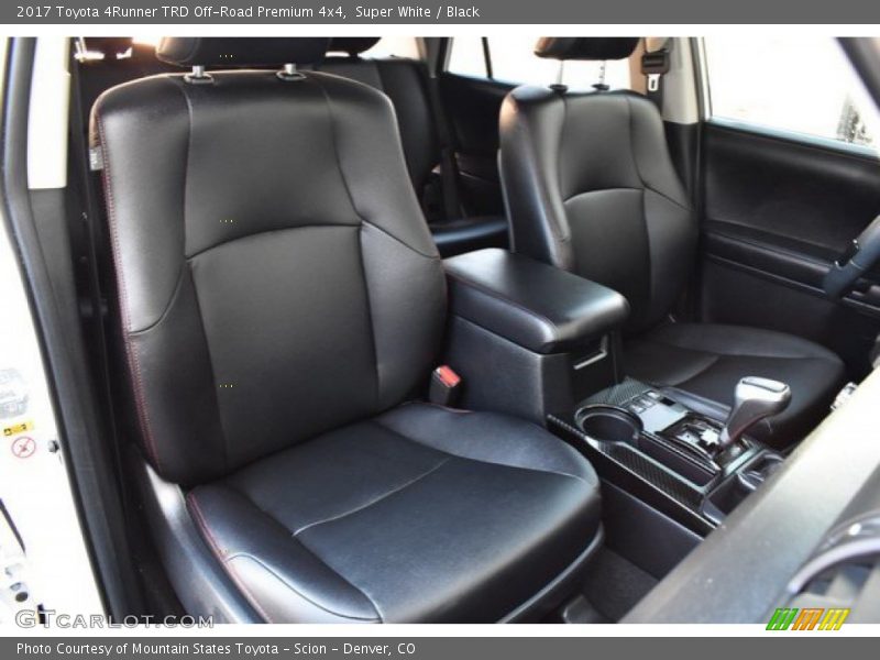 Super White / Black 2017 Toyota 4Runner TRD Off-Road Premium 4x4