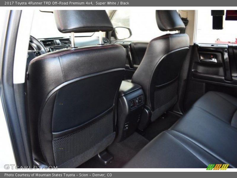 Super White / Black 2017 Toyota 4Runner TRD Off-Road Premium 4x4
