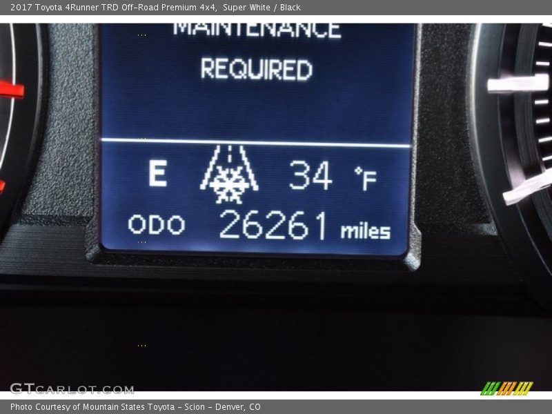 Super White / Black 2017 Toyota 4Runner TRD Off-Road Premium 4x4