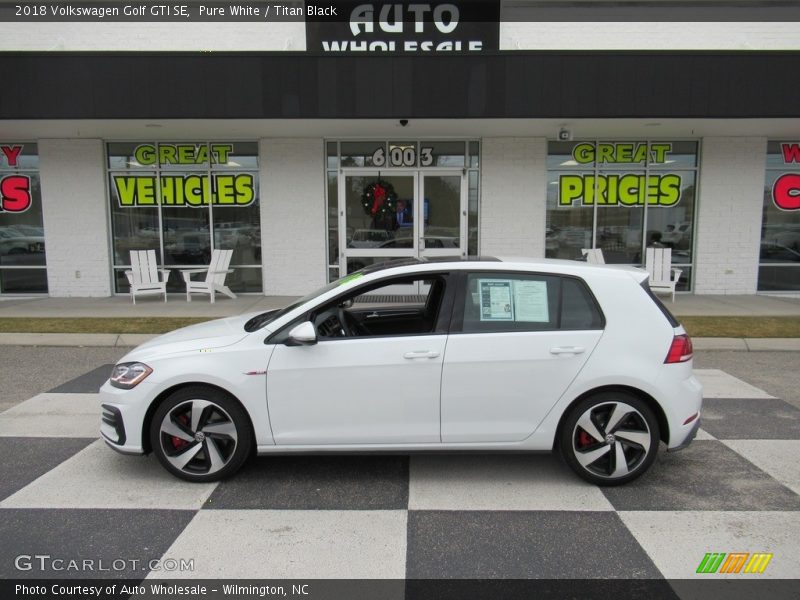 Pure White / Titan Black 2018 Volkswagen Golf GTI SE