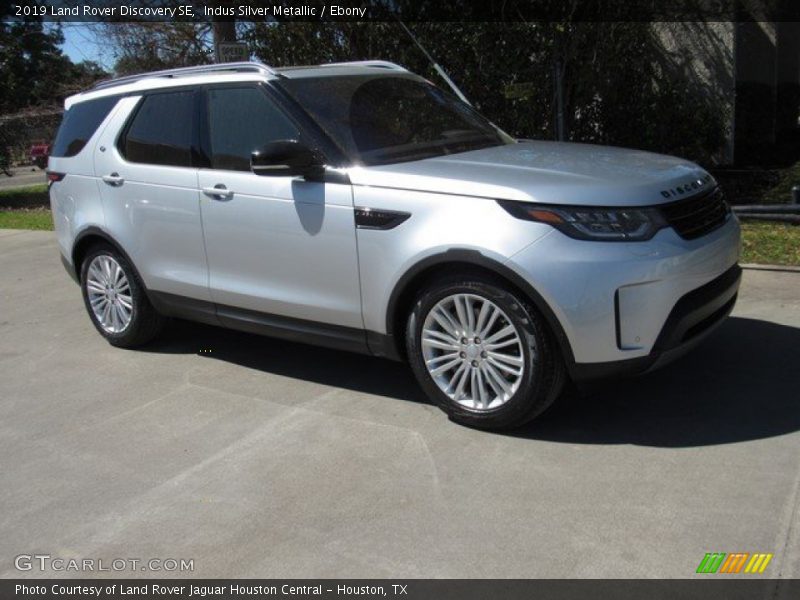 Indus Silver Metallic / Ebony 2019 Land Rover Discovery SE