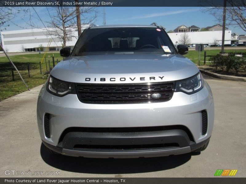 Indus Silver Metallic / Ebony 2019 Land Rover Discovery SE