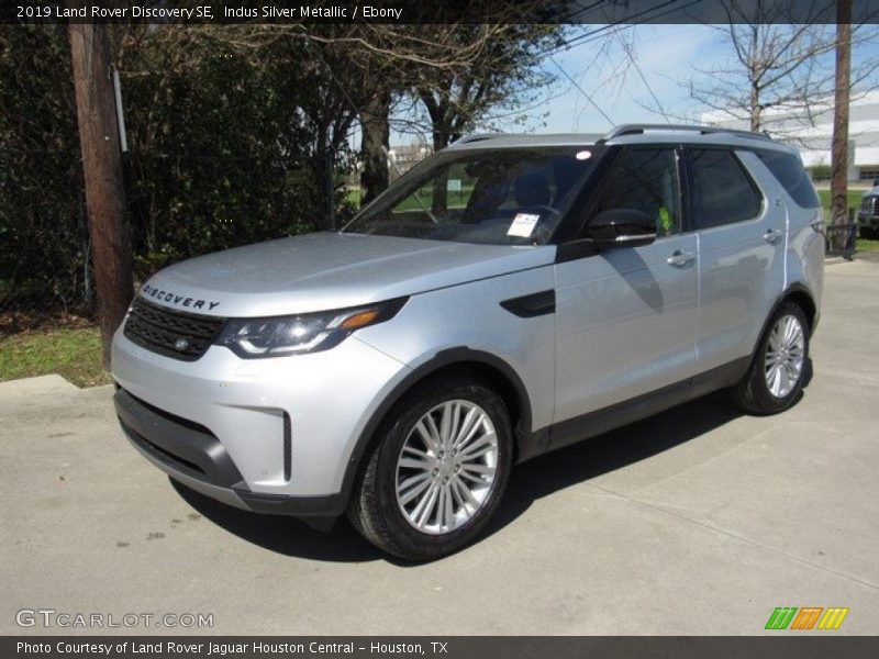 Indus Silver Metallic / Ebony 2019 Land Rover Discovery SE
