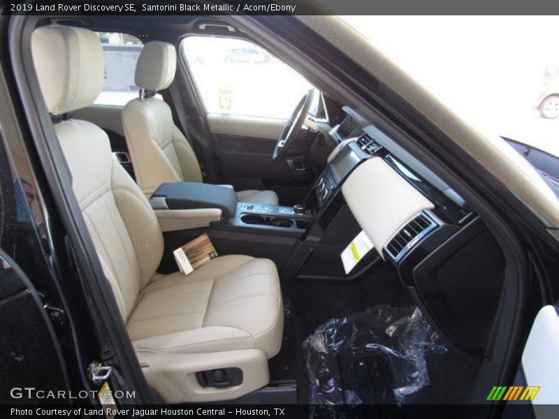 Santorini Black Metallic / Acorn/Ebony 2019 Land Rover Discovery SE