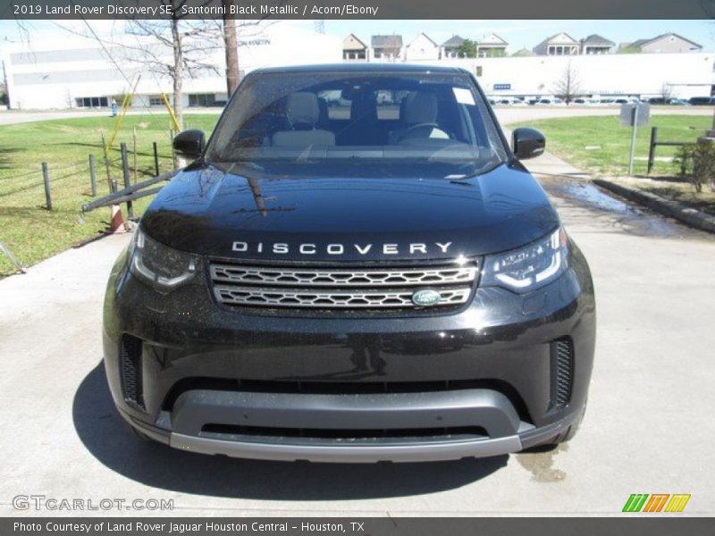 Santorini Black Metallic / Acorn/Ebony 2019 Land Rover Discovery SE