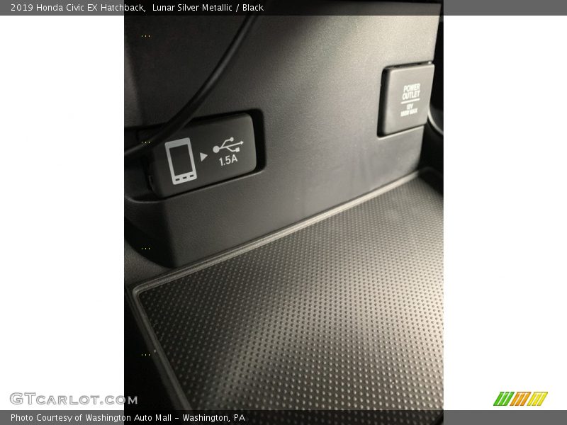 Lunar Silver Metallic / Black 2019 Honda Civic EX Hatchback