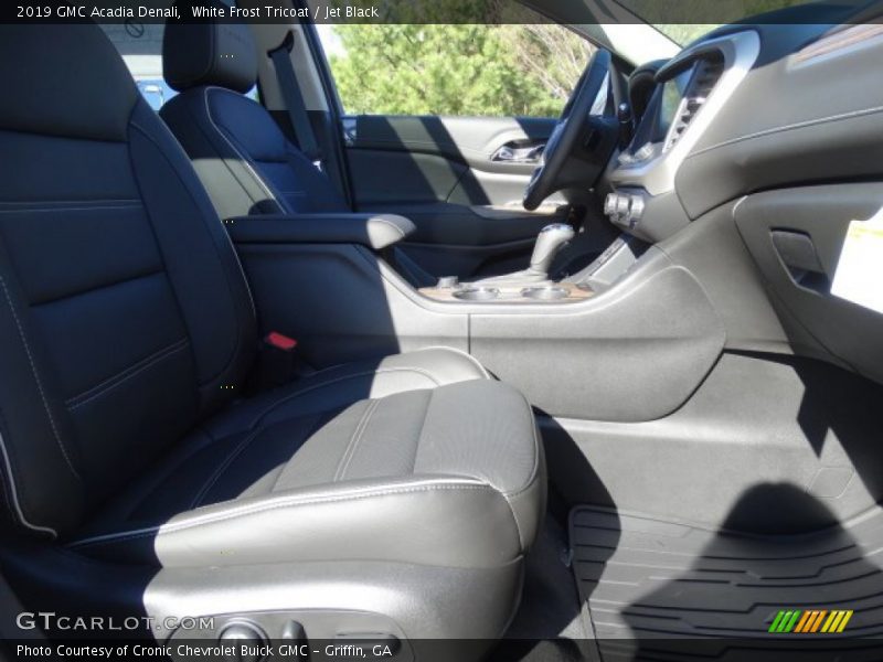 White Frost Tricoat / Jet Black 2019 GMC Acadia Denali