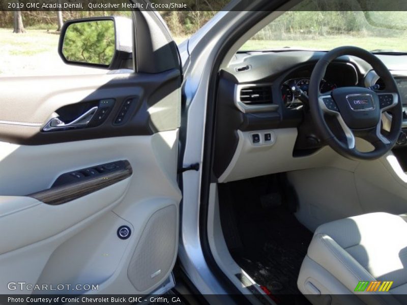 Quicksilver Metallic / Cocoa/Shale 2019 GMC Acadia Denali