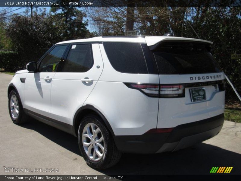 Fuji White / Ebony 2019 Land Rover Discovery SE