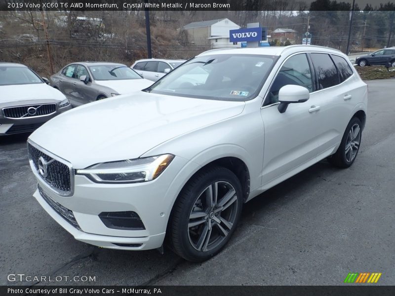 Crystal White Metallic / Maroon Brown 2019 Volvo XC60 T6 AWD Momentum