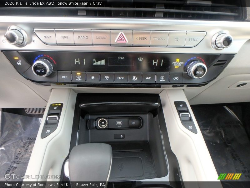 Controls of 2020 Telluride EX AWD