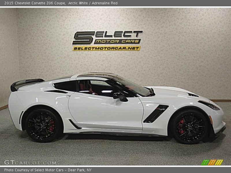 Arctic White / Adrenaline Red 2015 Chevrolet Corvette Z06 Coupe