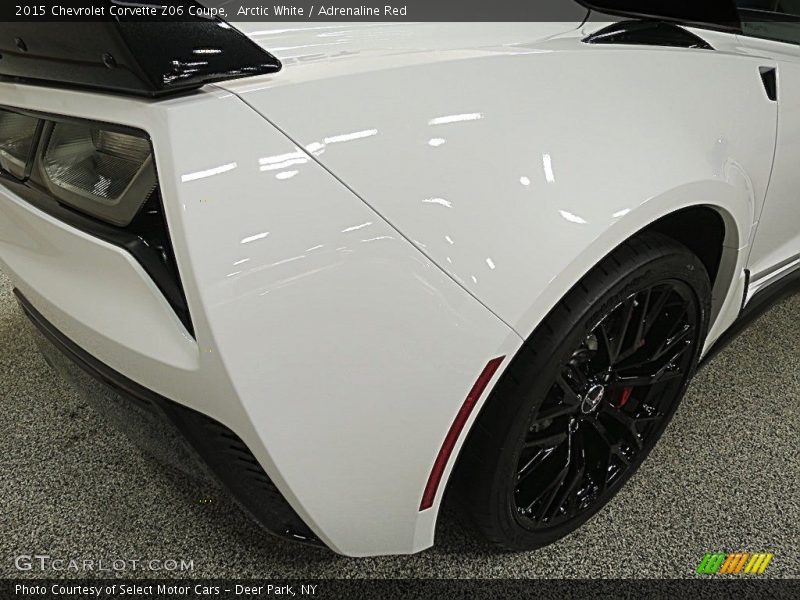 Arctic White / Adrenaline Red 2015 Chevrolet Corvette Z06 Coupe