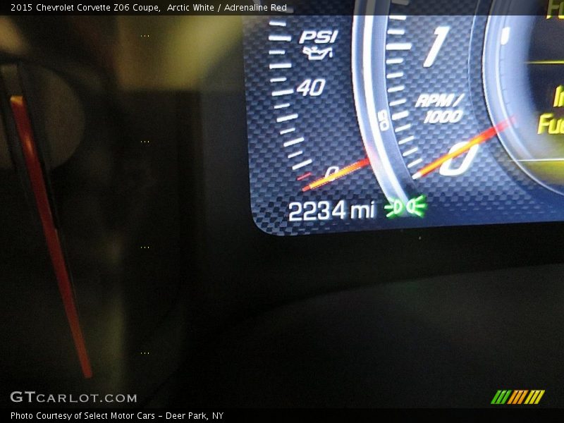 Arctic White / Adrenaline Red 2015 Chevrolet Corvette Z06 Coupe