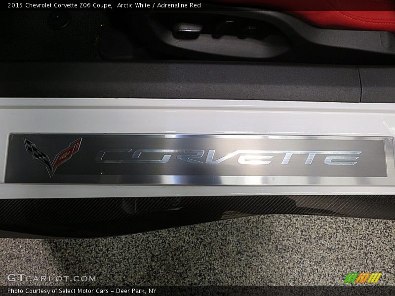 Arctic White / Adrenaline Red 2015 Chevrolet Corvette Z06 Coupe