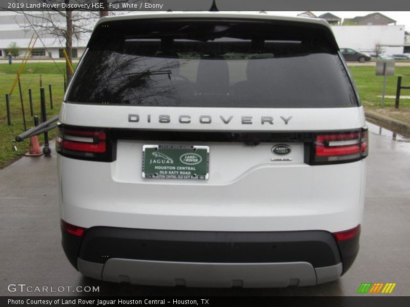 Fuji White / Ebony 2019 Land Rover Discovery HSE