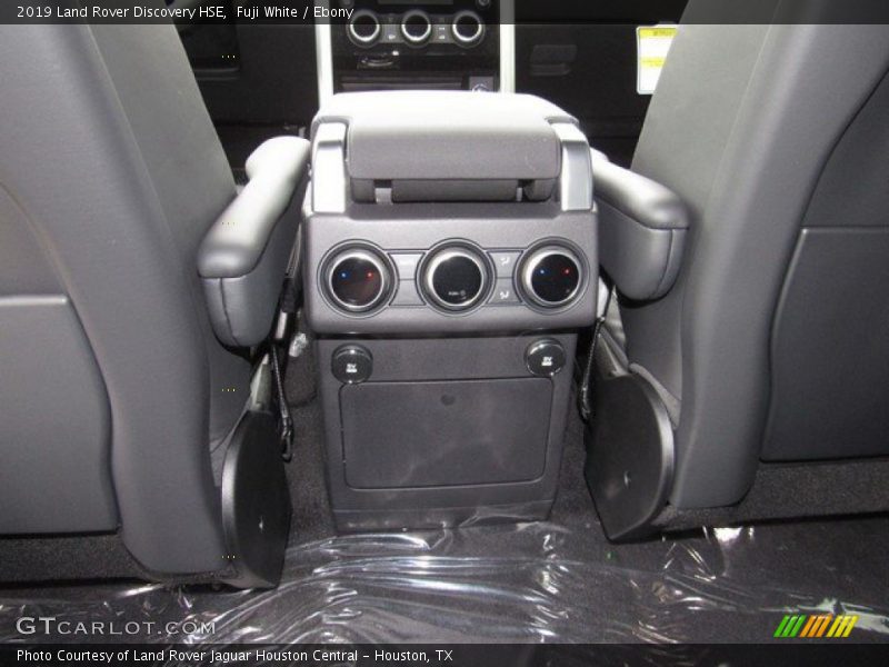 Fuji White / Ebony 2019 Land Rover Discovery HSE