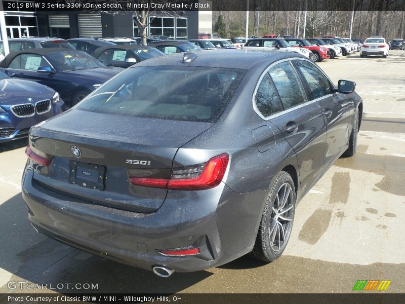 Mineral Gray Metallic / Black 2019 BMW 3 Series 330i xDrive Sedan
