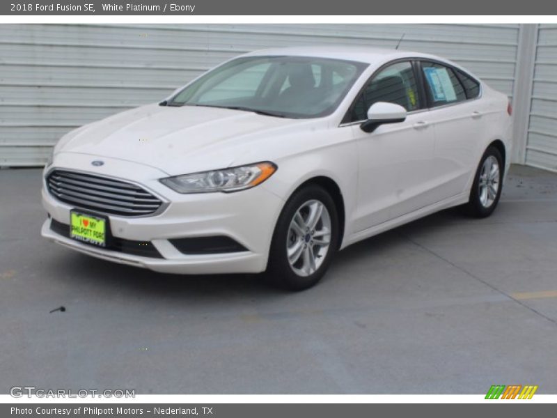 White Platinum / Ebony 2018 Ford Fusion SE