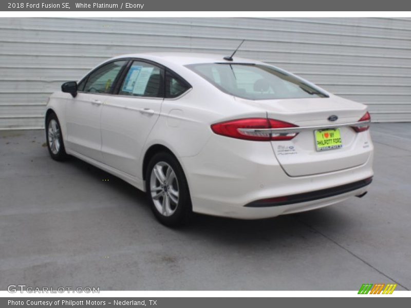 White Platinum / Ebony 2018 Ford Fusion SE