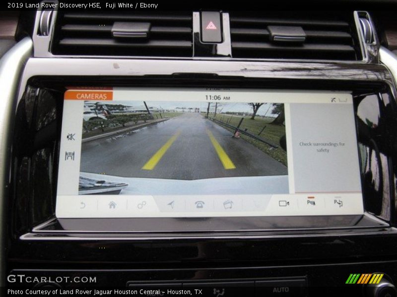 Fuji White / Ebony 2019 Land Rover Discovery HSE