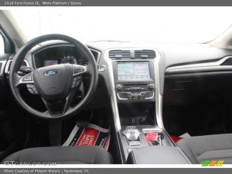 White Platinum / Ebony 2018 Ford Fusion SE
