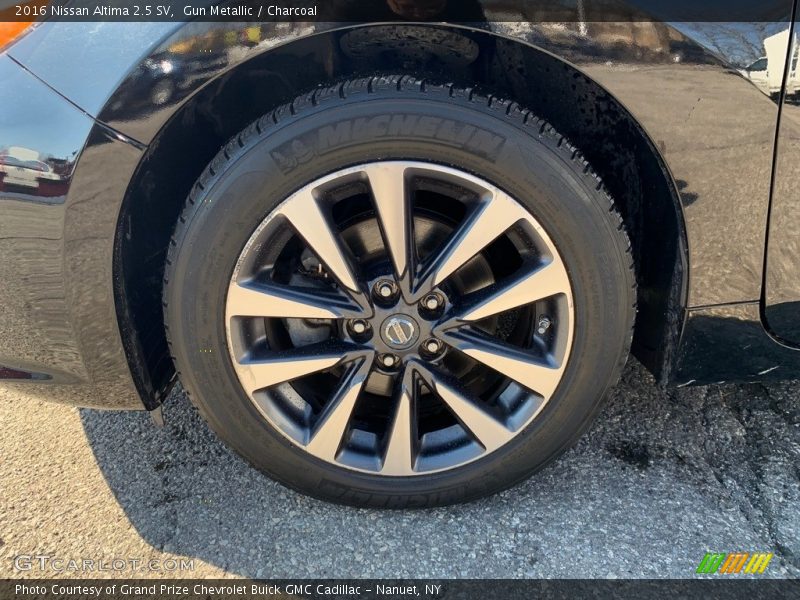 Gun Metallic / Charcoal 2016 Nissan Altima 2.5 SV